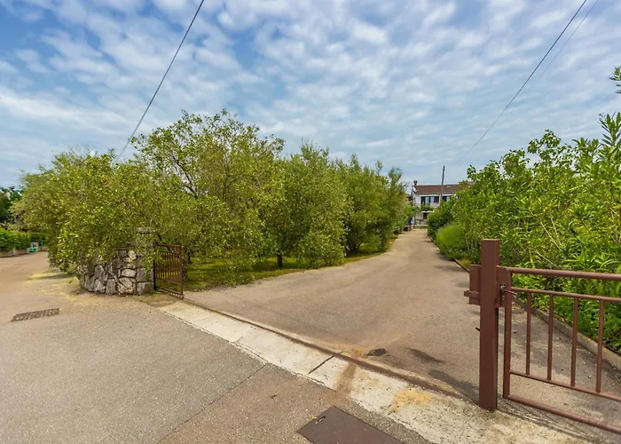 Lovely In With Wifi Apartament Malinska