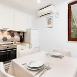 Apartmán 1 Bedroom Amazing In *